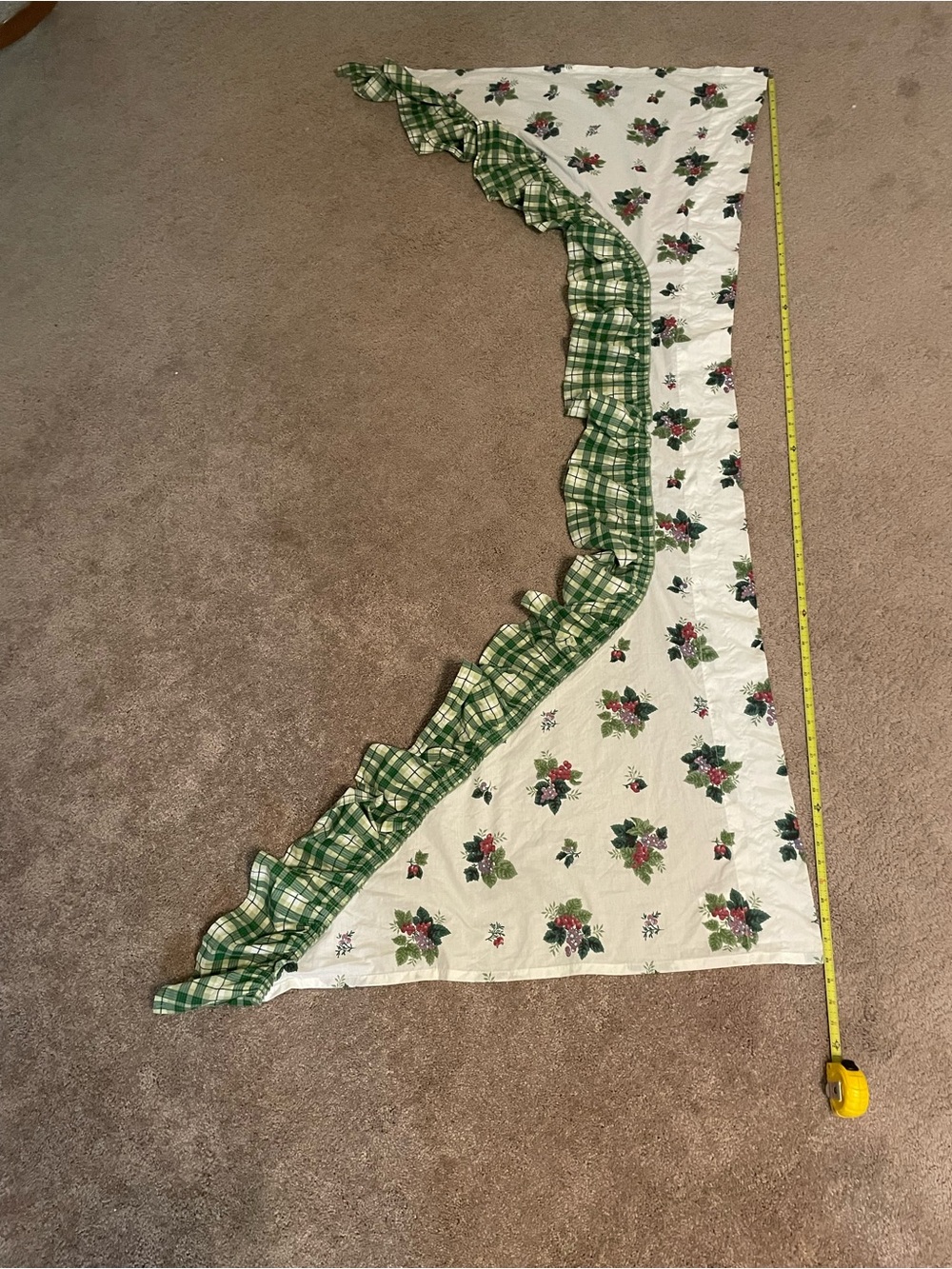Green Plaid & Floral Ruffled Valance